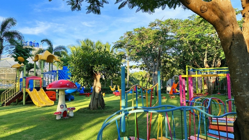 Carmelina Beach Resort  
