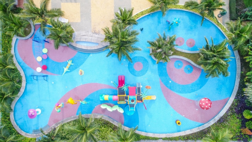 Carmelina Beach Resort  